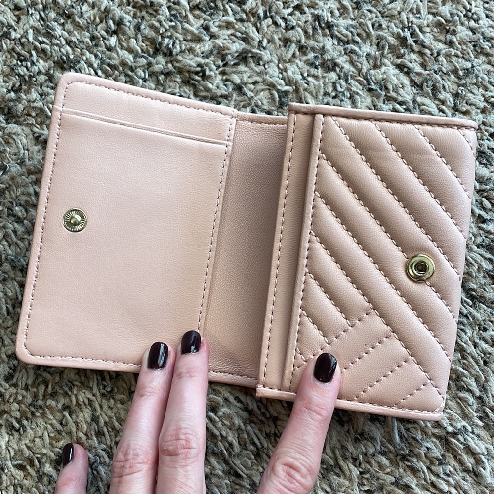 Tory Burch Alexa Mini Wallet - Picture 3 of 4